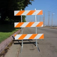Type III Plastic Panel Barricade Live